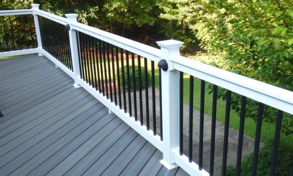 Get vinyl railings in Marietta and Cobb County.